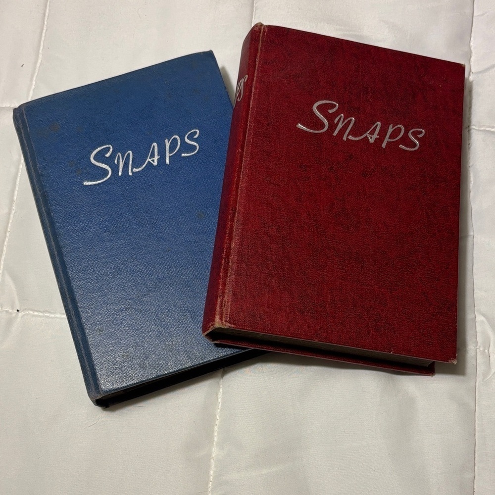 Vintage Snaps Photo Albums in Red and Blue